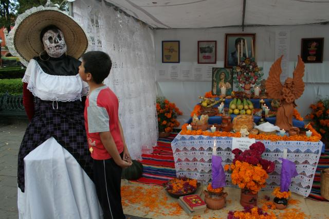 Concurso de Ofrendas &quot;Desiderio Hernndez Xochitiotzin&quot; 2010 - Foto