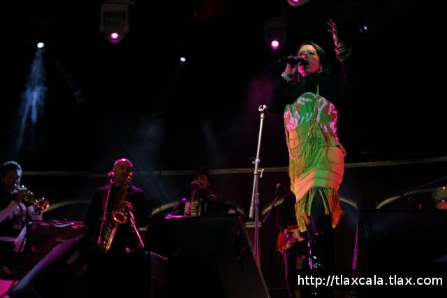Lila Downs en la Plaza de Toros de Tlaxcala (26/11/2010) - Foto