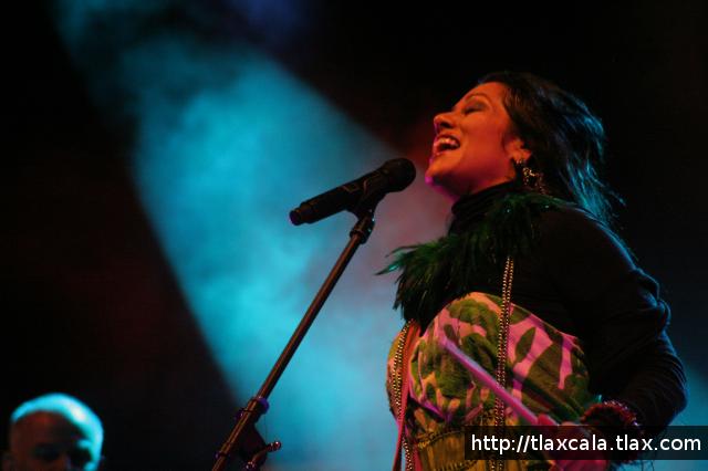 Lila Downs en la Plaza de Toros de Tlaxcala (26/11/2010) - Foto