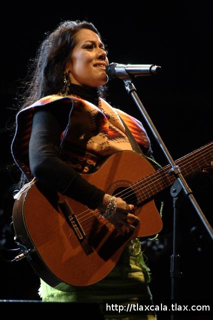 Lila Downs en la Plaza de Toros de Tlaxcala (26/11/2010) - Foto