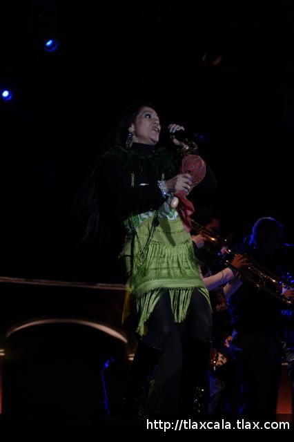 Lila Downs en la Plaza de Toros de Tlaxcala (26/11/2010) - Foto