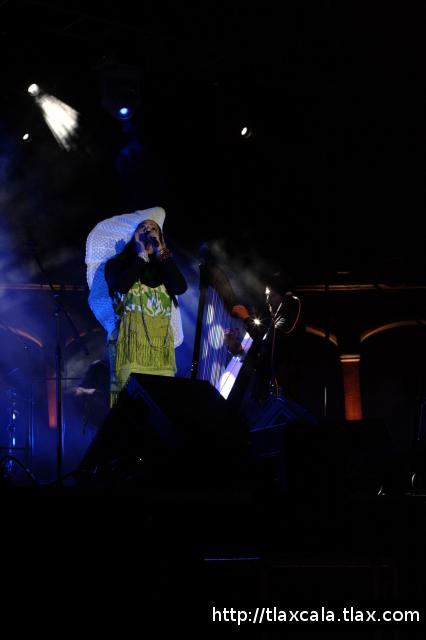 Lila Downs en la Plaza de Toros de Tlaxcala (26/11/2010) - Foto