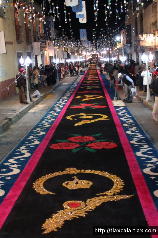 La Noche que nadie duerme, las alfombras 2011 Huamantla - Foto