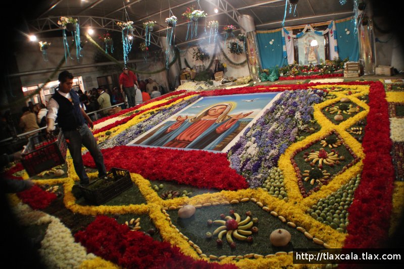 La Noche que nadie duerme, las alfombras 2011 Huamantla - Foto