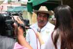 Don jaime siendo entrevistado