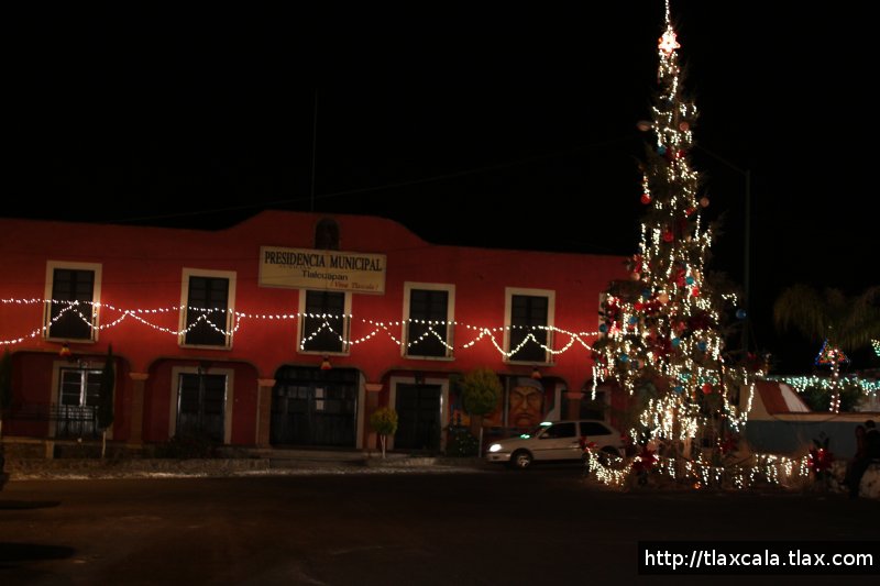 Adornos navideos y nacimientos de San Pedro Tlalcuapan - Foto