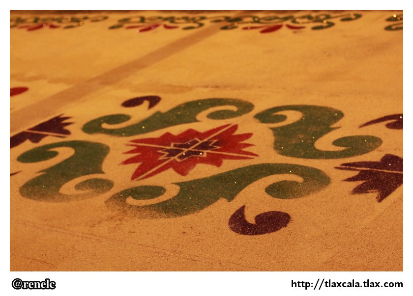 Alfombras para la virgen de la misericordia en Apizaco - 11 de mayo del 2012 - Foto