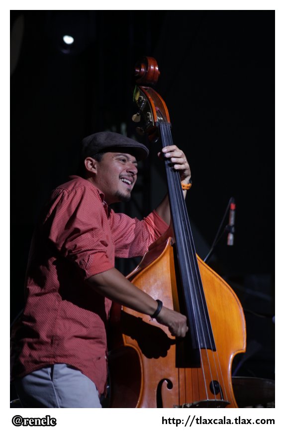 Pat de Fu en el patio del itc (25 de mayo de 2012) - Foto