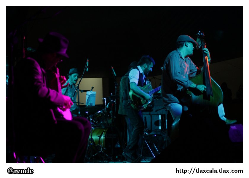 Pat de Fu en el patio del itc (25 de mayo de 2012) - Foto