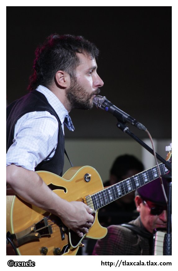 Pat de Fu en el patio del itc (25 de mayo de 2012) - Foto