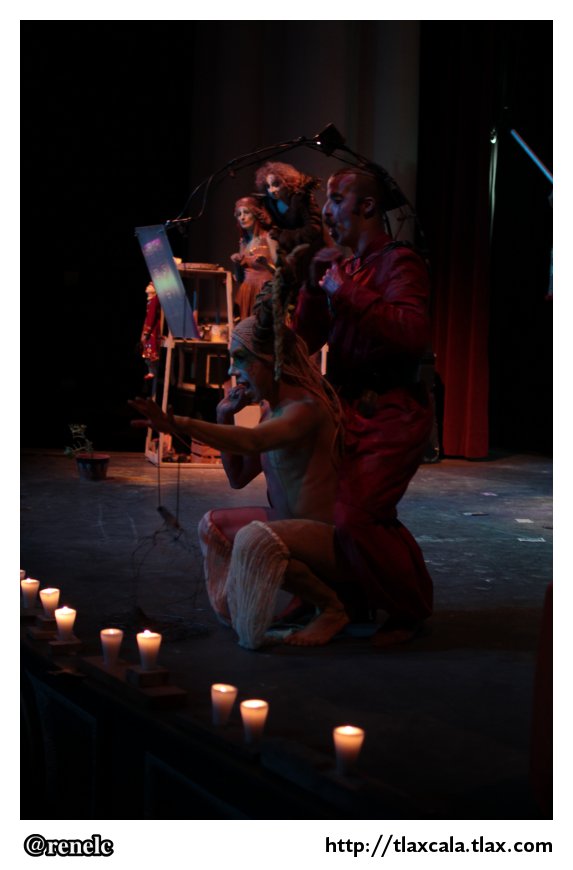 Obra de Teatro &quot;Los Hijos de caro&quot; en el Teatro Xicohtencatl - Foto
