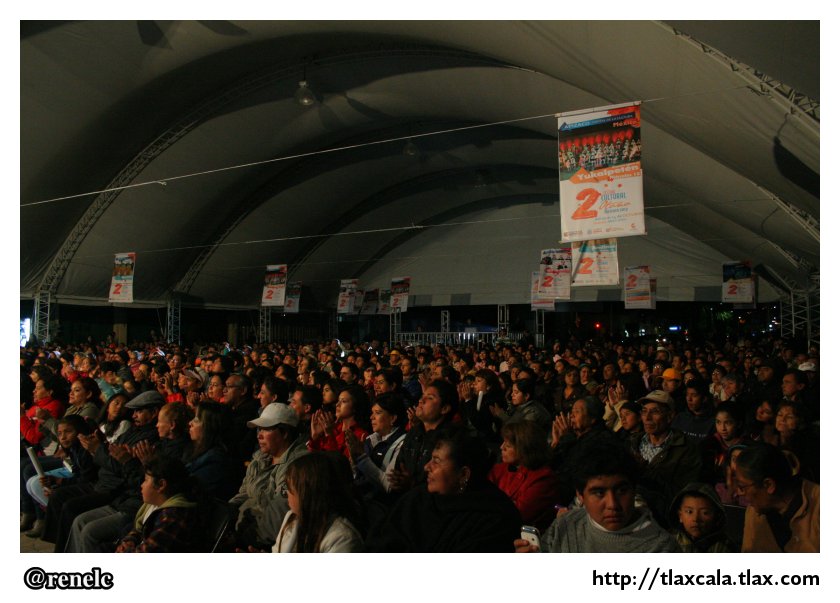 Orquesta Tpica de Yucalpetn, segundo festival de otoo, Apizaco 2012 - Foto