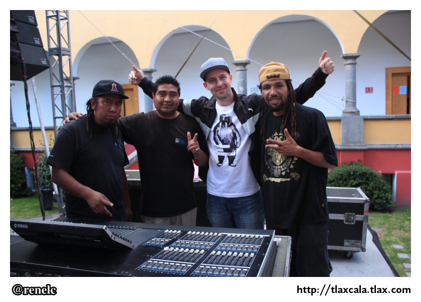 Soundframe Vienna Aaudiovisual Live Show en el patio de ITC, Festival Cervantino en Tlaxcala - Foto