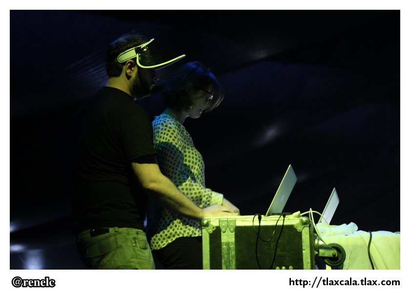 Soundframe Vienna Aaudiovisual Live Show en el patio de ITC, Festival Cervantino en Tlaxcala - Foto