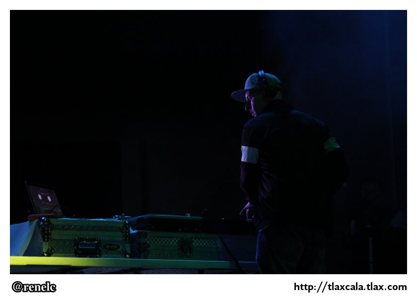 Soundframe Vienna Aaudiovisual Live Show en el patio de ITC, Festival Cervantino en Tlaxcala - Foto