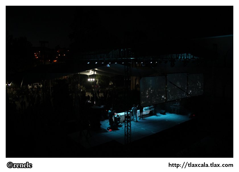 Soundframe Vienna Aaudiovisual Live Show en el patio de ITC, Festival Cervantino en Tlaxcala - Foto