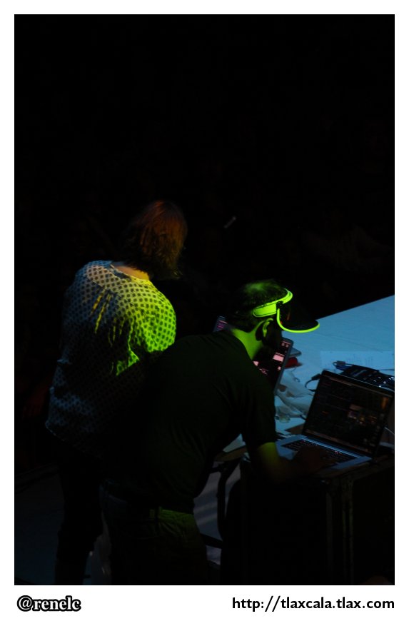 Soundframe Vienna Aaudiovisual Live Show en el patio de ITC, Festival Cervantino en Tlaxcala - Foto