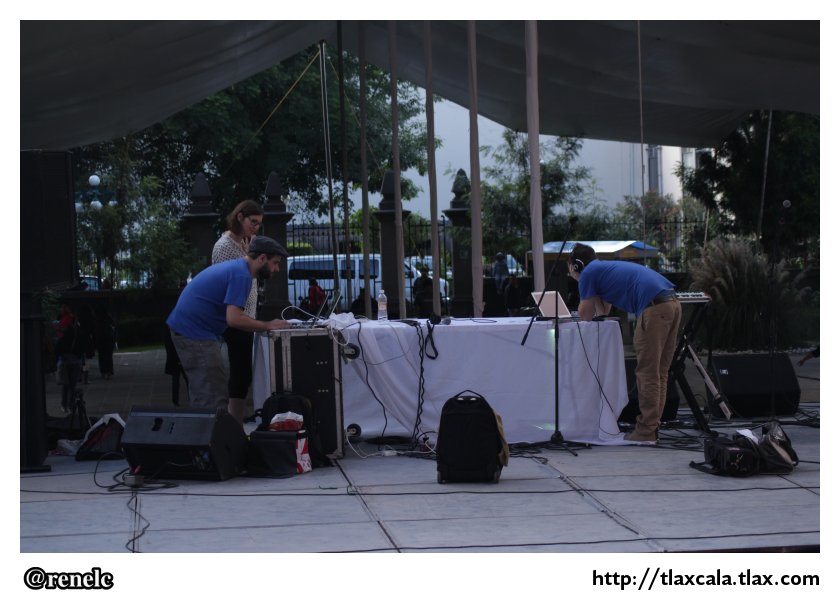 Soundframe Vienna Aaudiovisual Live Show en el patio de ITC, Festival Cervantino en Tlaxcala - Foto