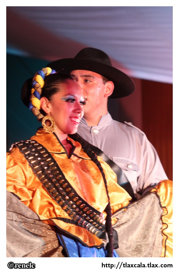 XI Festival de Danza Folklorica, Ballet Folklrico&quot;Oxpanixtli&quot; - Foto