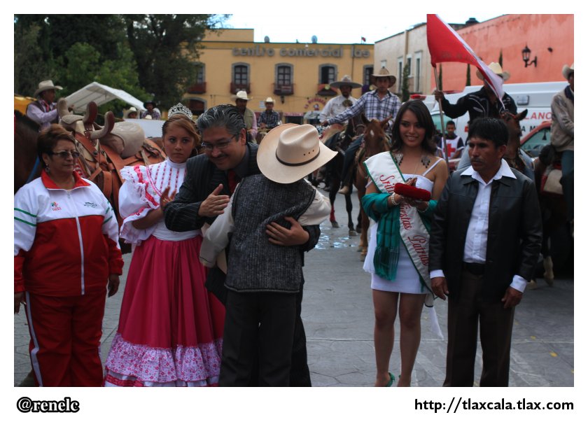 Entrega del fuego de independencia a comunidades en Huamantla - Foto