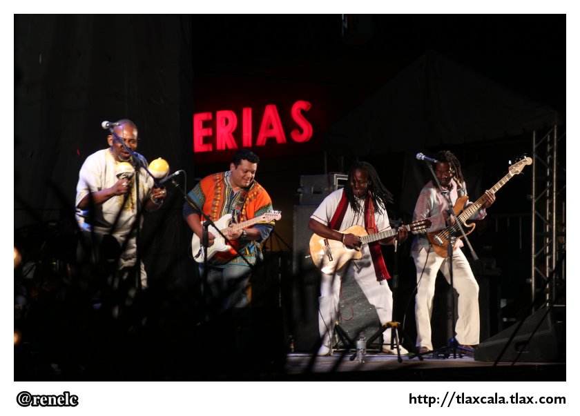 Laurelio Laru bella, segundo festival de otoo, Apizaco 2012 - Foto