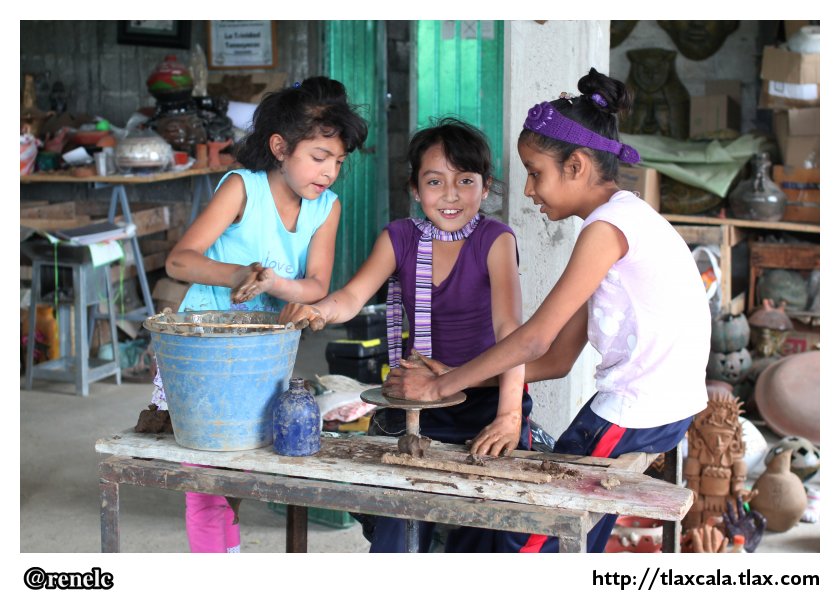 Artesanias de Barro Oxidado, Taller de Bernardo Jurez, La Trinidad Tenexyecac - Foto