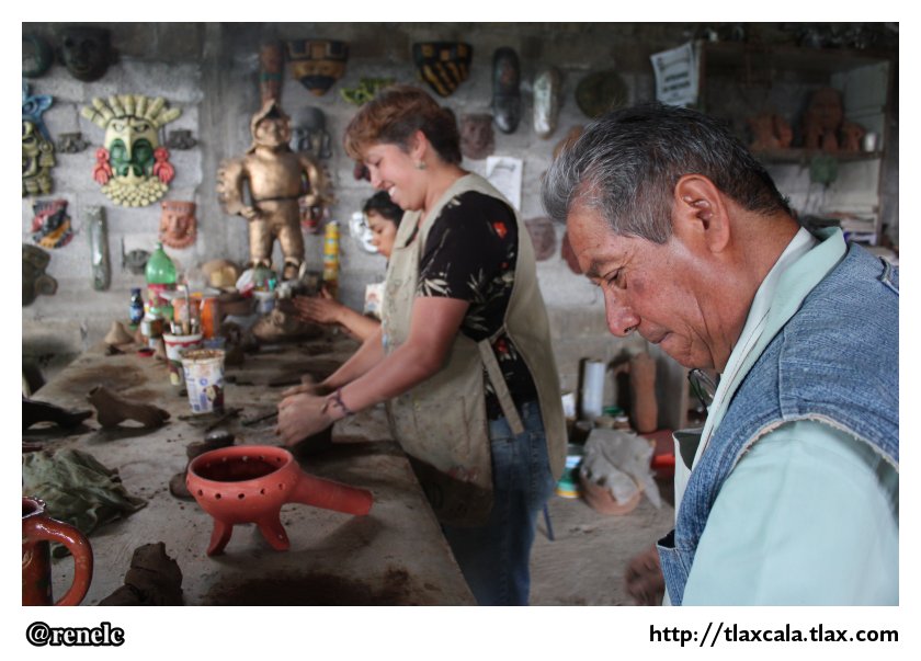 Artesanias de Barro Oxidado, Taller de Bernardo Jurez, La Trinidad Tenexyecac - Foto