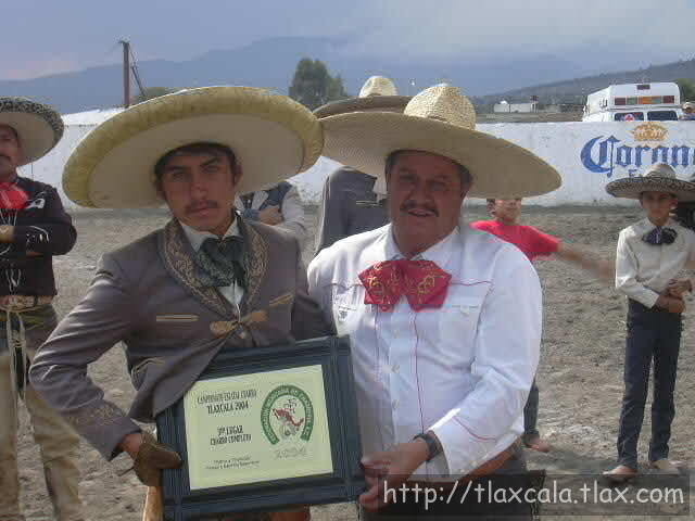 Cesar Garcia tercer lugar de charro completo