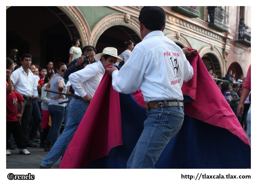 Desfile inagural de la feria Tlaxcala 2012 - Foto
