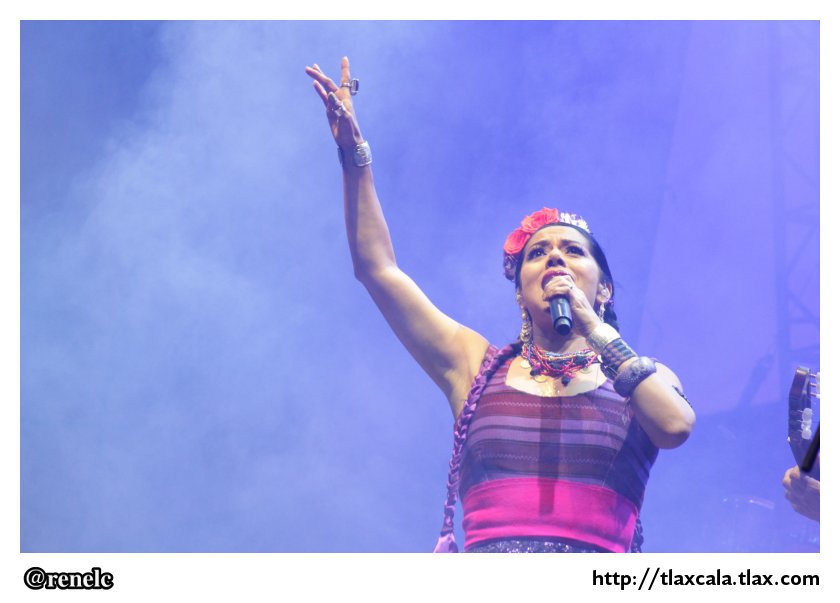 Lila Downs en el estadio Tlahuicole - Foto