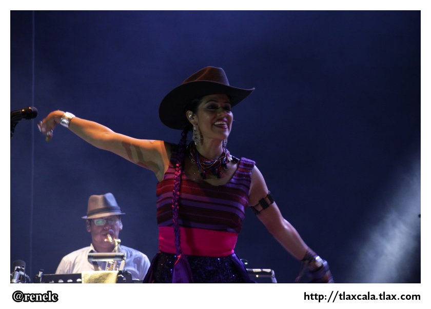Lila Downs en el estadio Tlahuicole - Foto