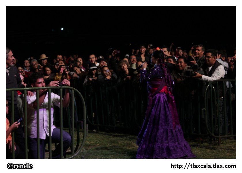 Lila Downs en el estadio Tlahuicole - Foto