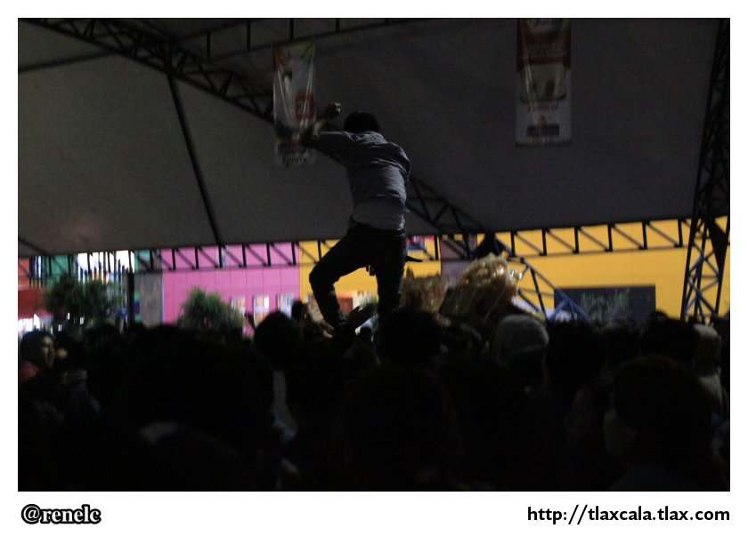Inspector en la feria de Tlaxcala 2012 - Foto