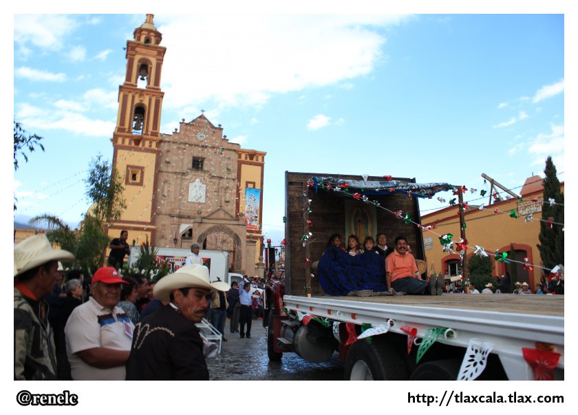 Desfile Guadalupano en Tlaxco, 12 de diciembre 2012 - Foto