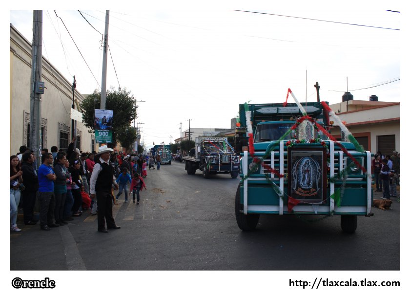 Desfile Guadalupano en Tlaxco, 12 de diciembre 2012 - Foto