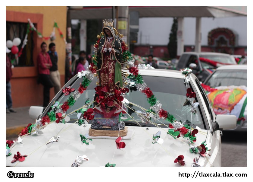 Desfile Guadalupano en Tlaxco, 12 de diciembre 2012 - Foto