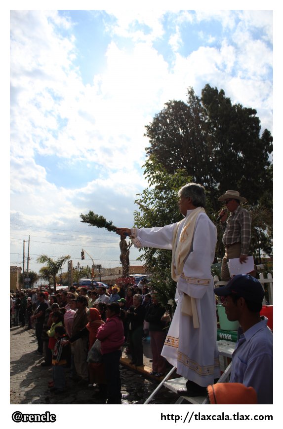 Desfile Guadalupano en Tlaxco, 12 de diciembre 2012 - Foto