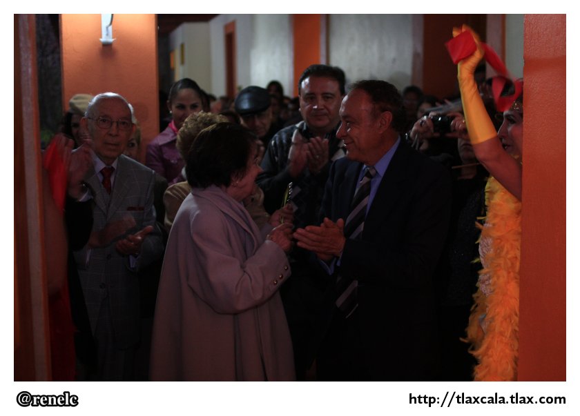 Inaguracin de la exposicin &quot;Programas Antiguos del Teatro en Apizaco&quot; - Foto