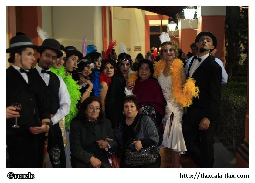 Inaguracin de la exposicin &quot;Programas Antiguos del Teatro en Apizaco&quot; - Foto
