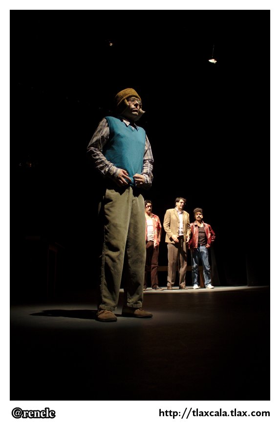 Ms pequeos que el Guggenheim en el Teatro Xicohtencatl - Foto