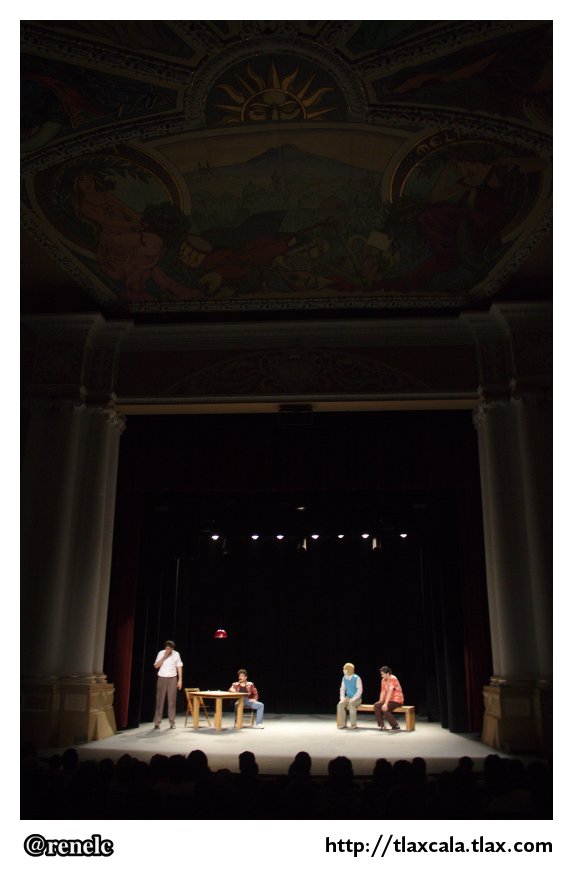 Ms pequeos que el Guggenheim en el Teatro Xicohtencatl - Foto