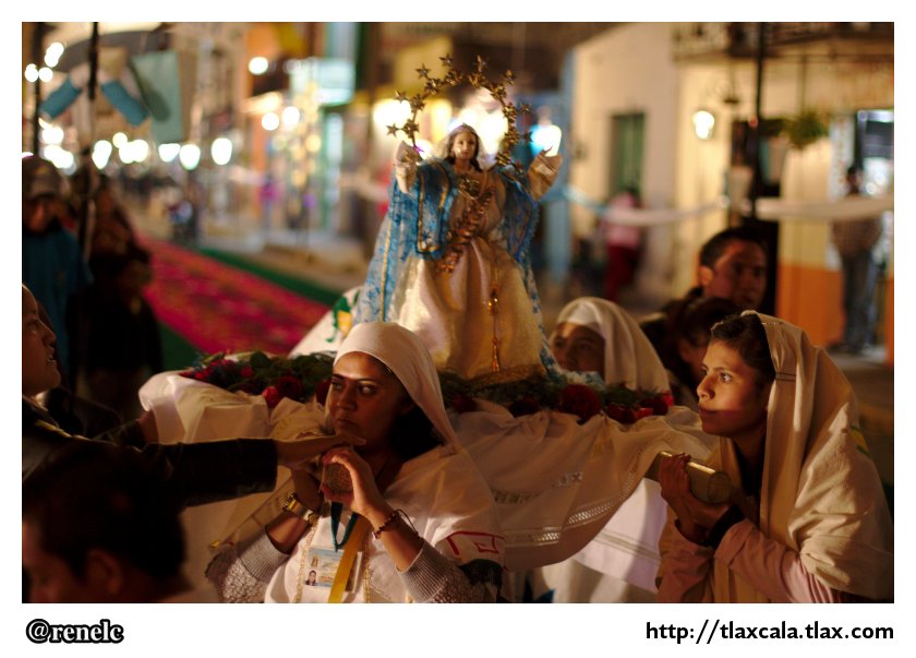 La noche que nadie duerme &quot;Las alfombras - Huamantla&quot; - Foto
