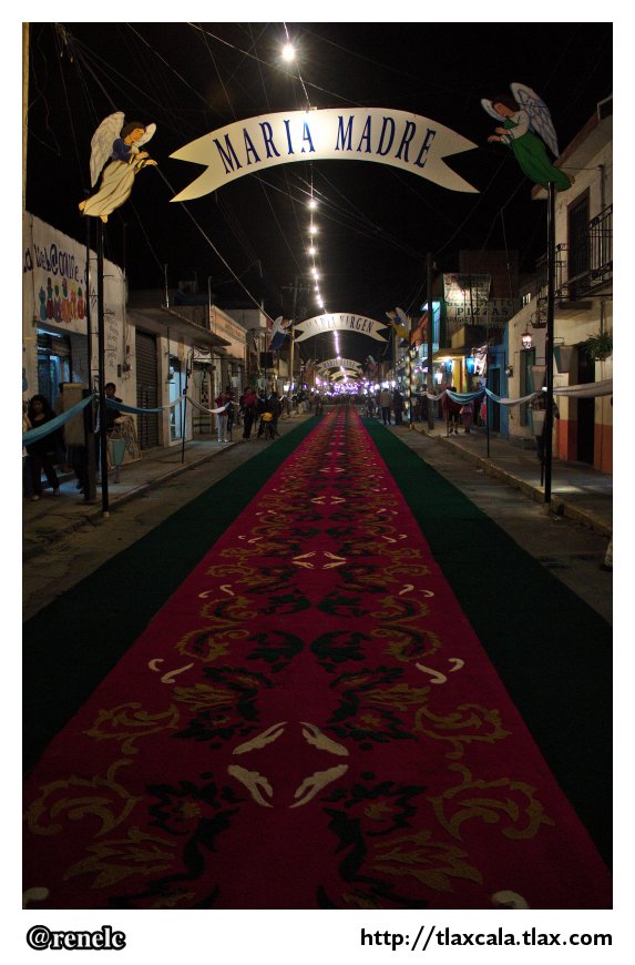 La noche que nadie duerme &quot;Las alfombras - Huamantla&quot; - Foto