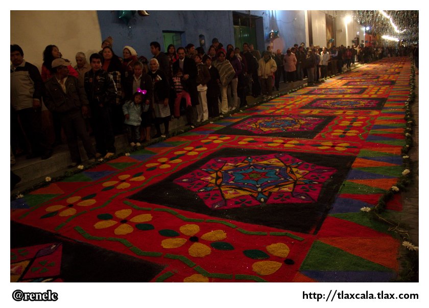 La noche que nadie duerme &quot;Las alfombras - Huamantla&quot; - Foto