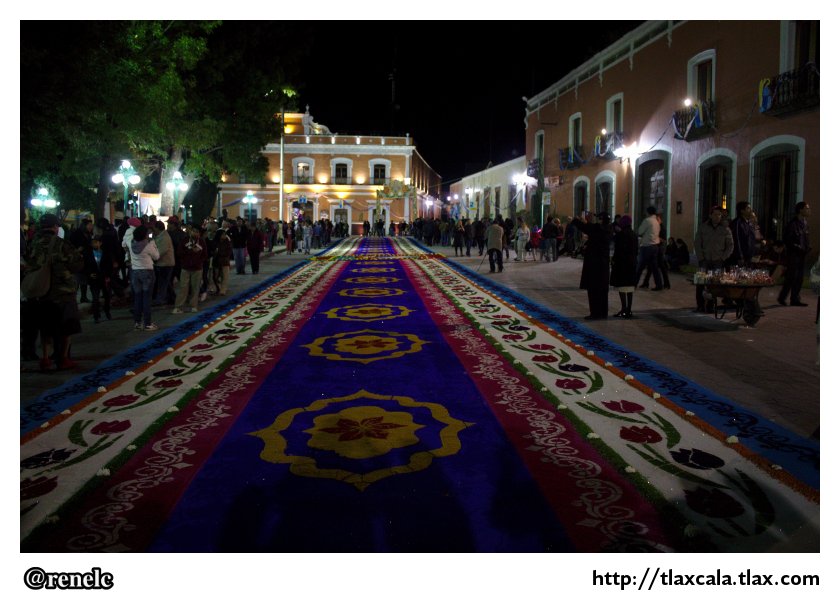 La noche que nadie duerme &quot;Las alfombras - Huamantla&quot; - Foto