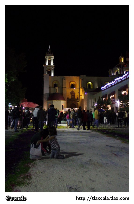 La noche que nadie duerme &quot;Las alfombras - Huamantla&quot; - Foto