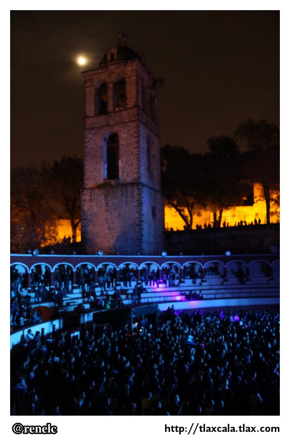 Nortec Collective Presents: Bostich+Fussible, Plaza de Toros jorge El Ranchero Aguilar - Foto
