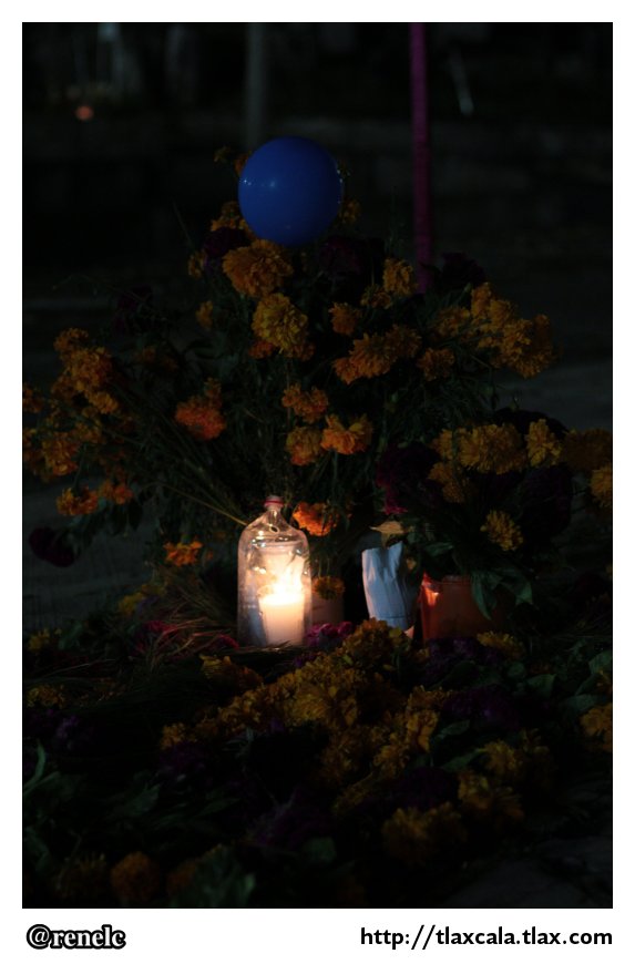 Dia de muertos en San Isidro Buensuceso 2013 - Foto