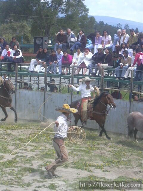 Rene manganeando a pie