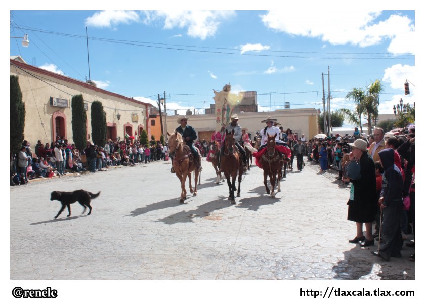 Desfile Guadalupano 2013 :: Tlaxco - Foto